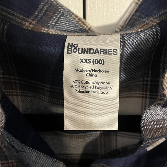 No Boundaries Navy, Brown and White Women’s Plaid Button Down Shirt - Picture 2 of 9